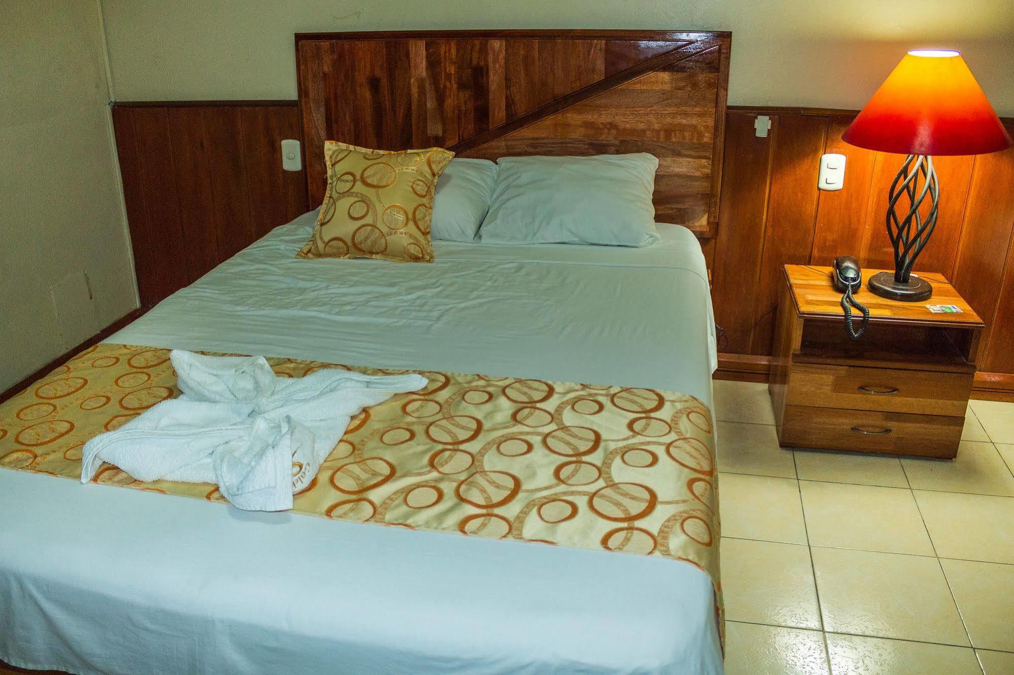 Hotel Golden Star Ικίτος Εξωτερικό φωτογραφία