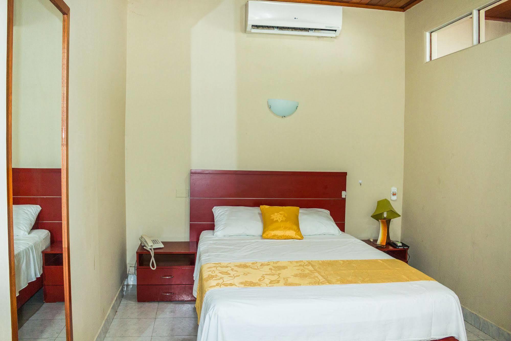 Hotel Golden Star Ικίτος Εξωτερικό φωτογραφία
