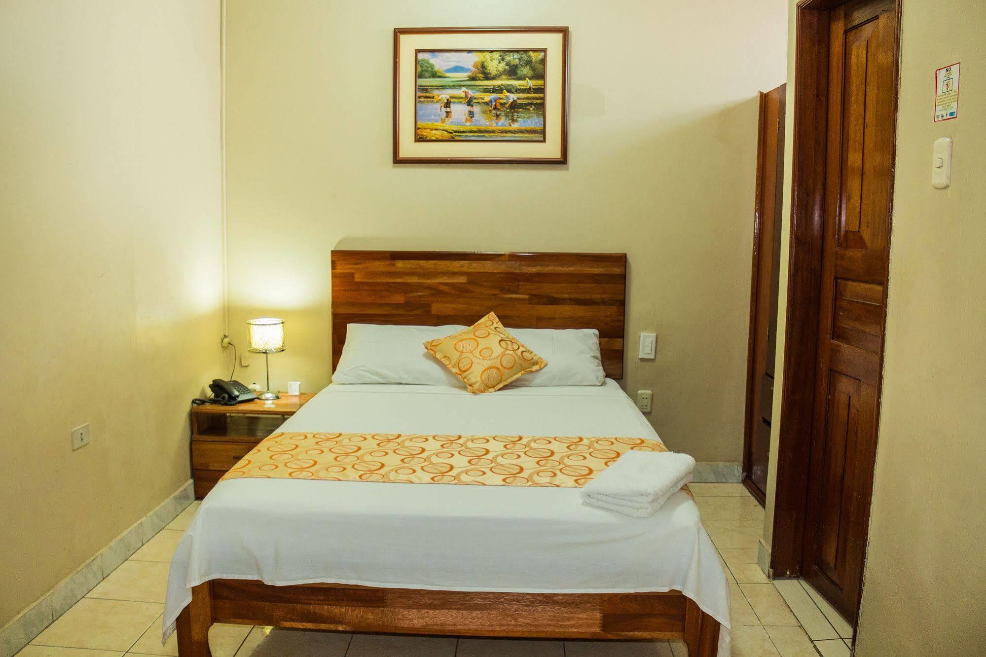 Hotel Golden Star Ικίτος Εξωτερικό φωτογραφία